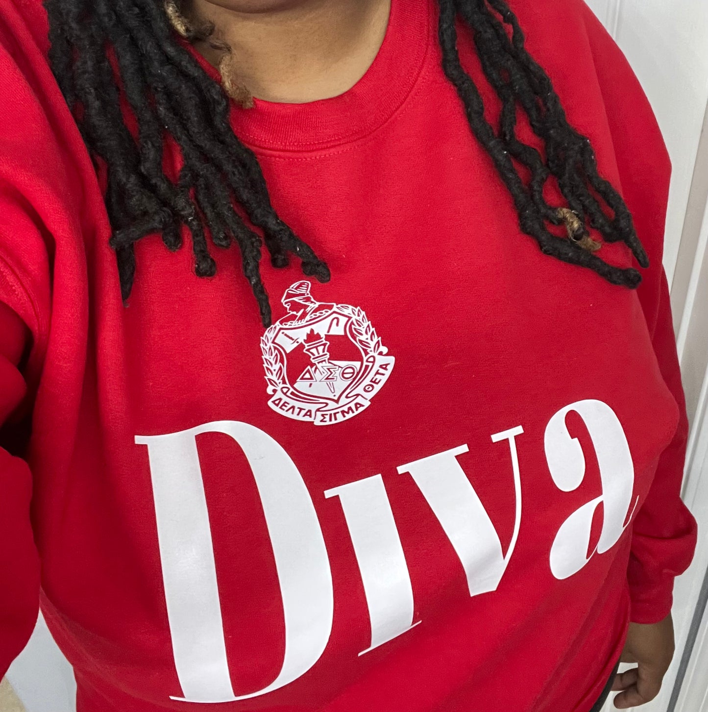 (DST) Diva SweatShirt